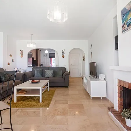 Jardines De 3 Bedrooms Appartamento Manilva